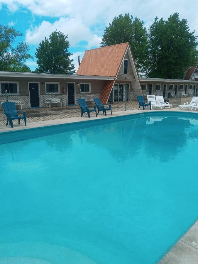 The Palms Motel Geneva-on-the-Lake Exterior foto